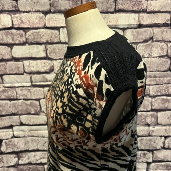 Dana Buchman Sleeveless Blouse Size Medium - Picture 4 of 8